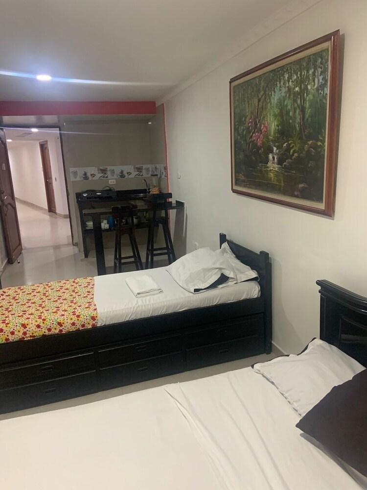 Studio Apartment E11c Near The Sea With Pool