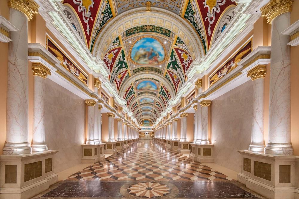 New World Taishan Hotel