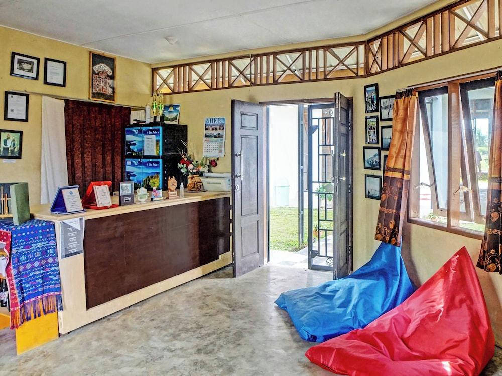 OYO 92005 Jabu Sihol