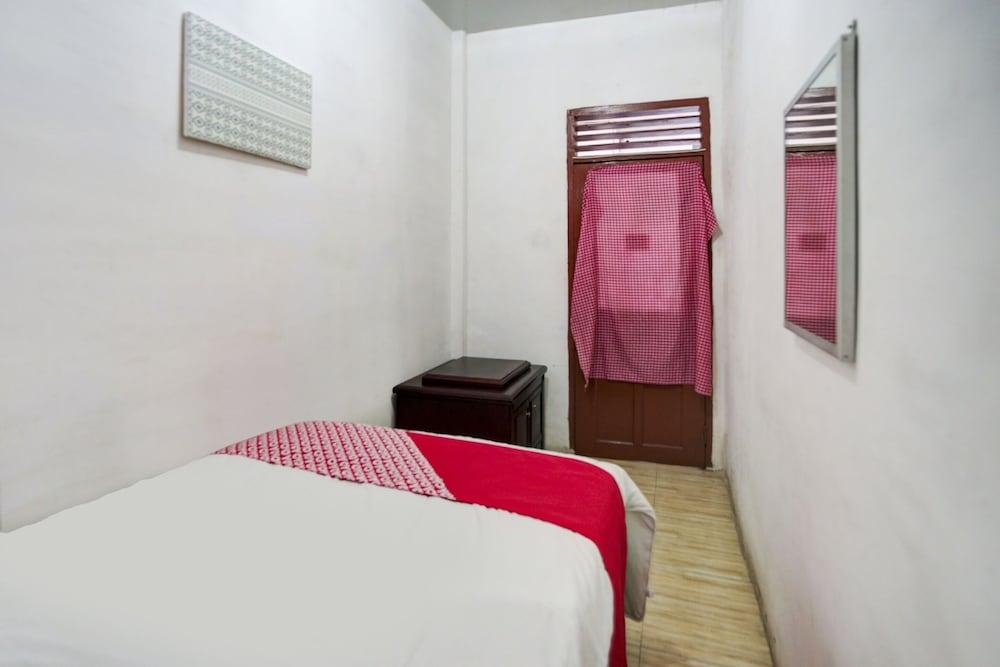 Hotel O Karisma Residence