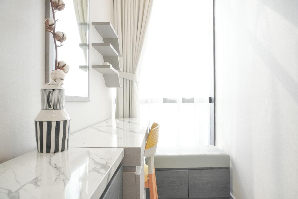 Gorgeous And Comfortable 1Br Sudirman Suites Apartment