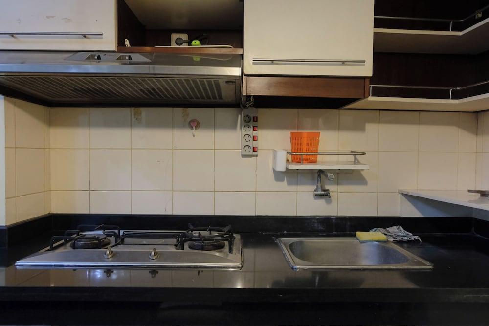 Spacious 2Br Apartment At Grand Setiabudi