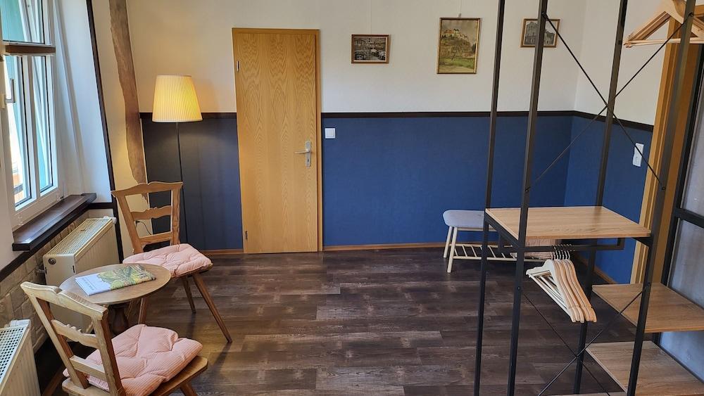 Pension Zur Neuenburg