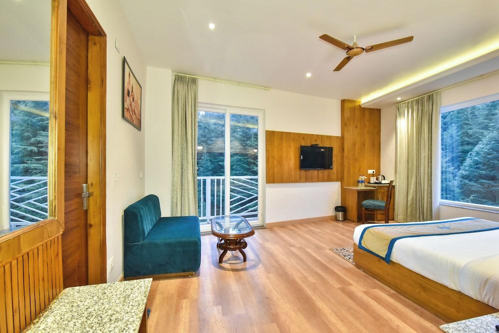 Ark Holiday Inn By DLS Hotels