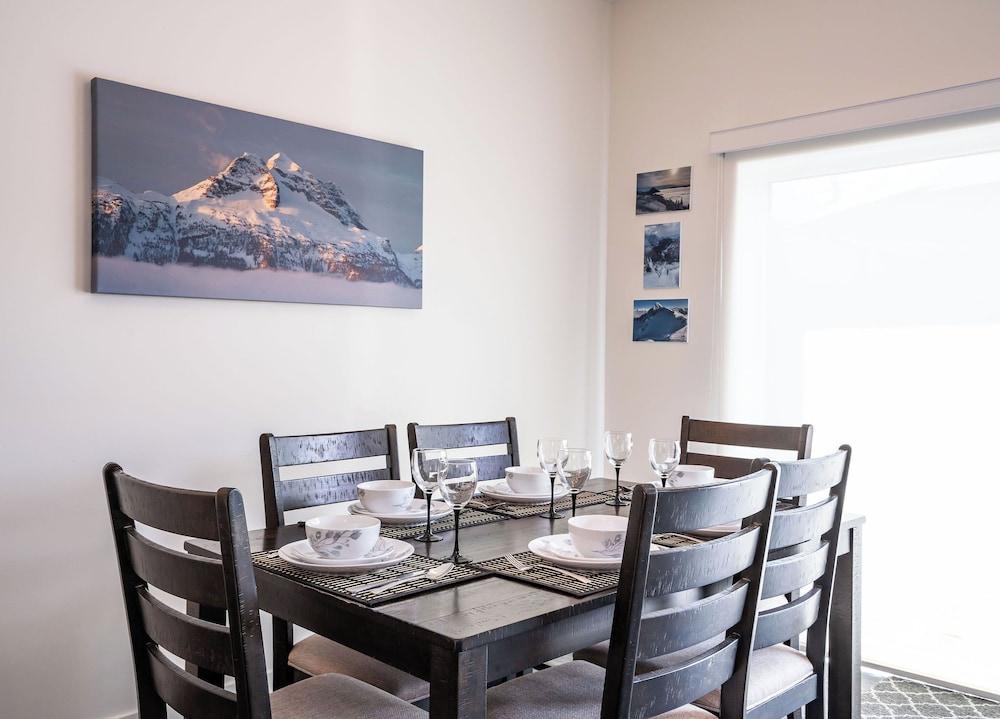 Peak Paradise by Revelstoke Vacations