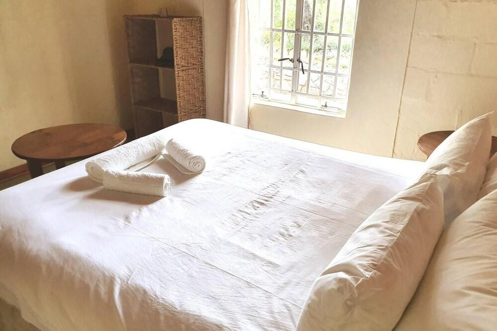 10 Guest Stay in the Mountains of Nyanga!