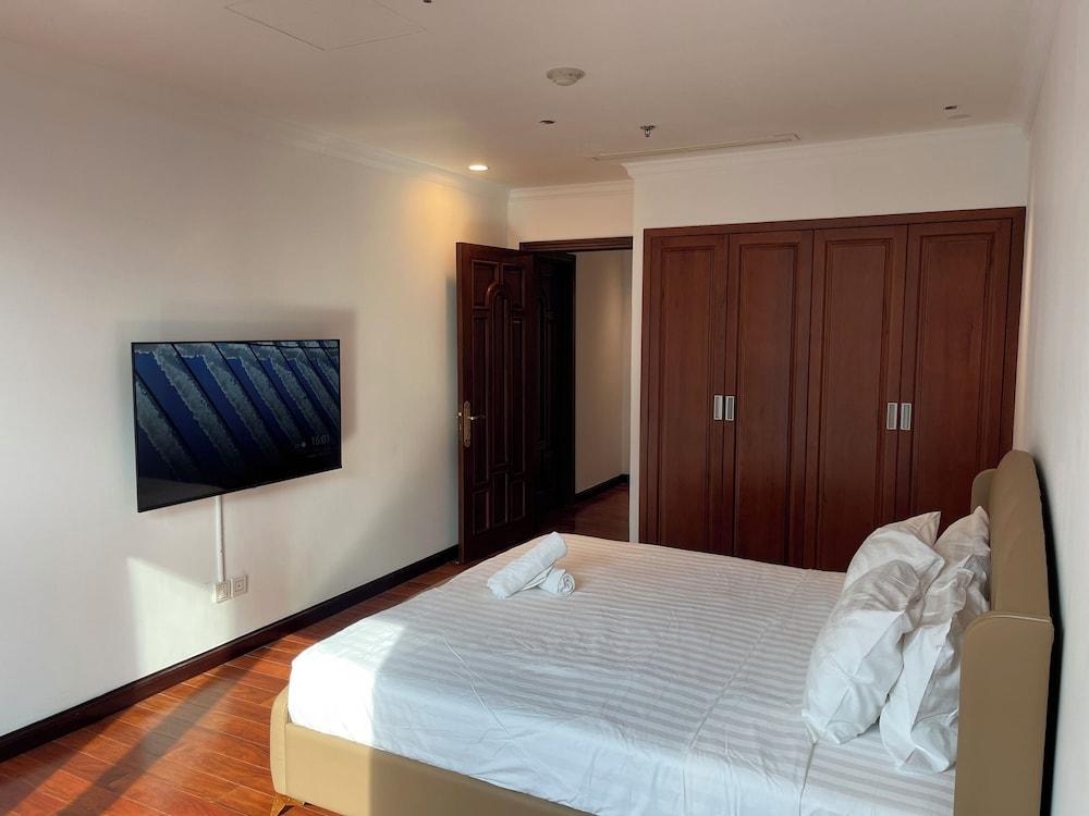 The Rixx Vincom Center