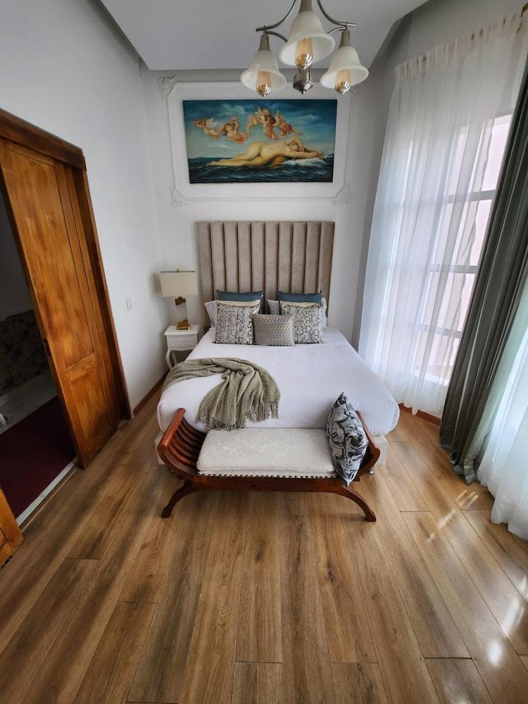 Hotel Mansión Sant Serrant