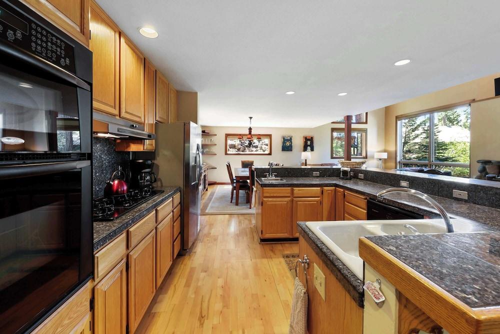 Kitzbuhel Paradise Sleeps 8