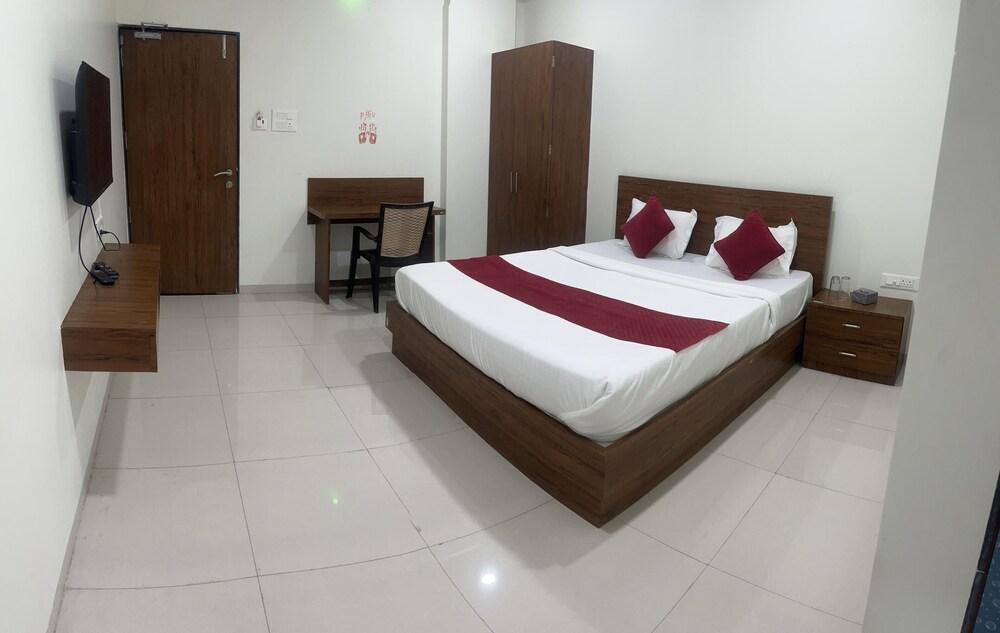 Shelke Mama's Lodging & Resorts