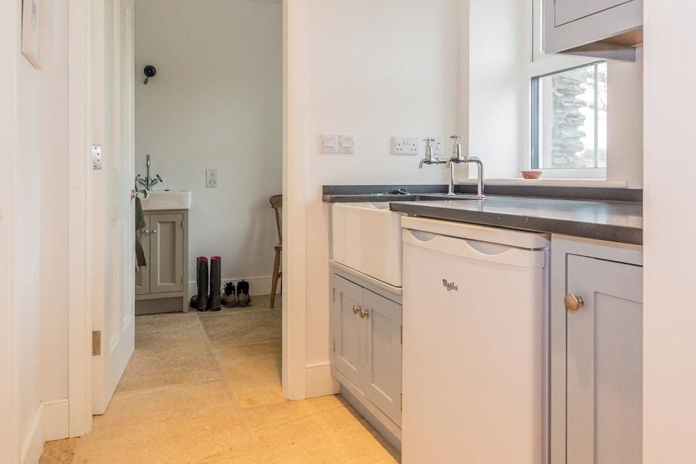 Gortadrohid Near Baltimore West Cork