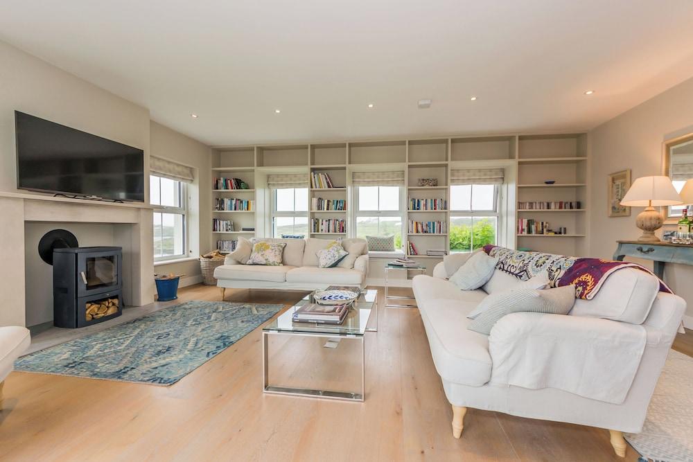 Gortadrohid Near Baltimore West Cork