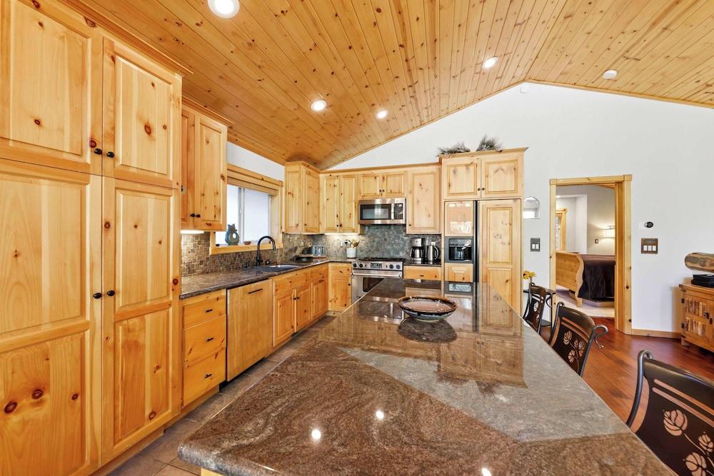 Alpine Gem Near Homewood Mountain!