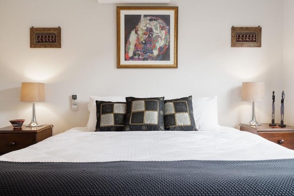 StayCentral - Thornbury Townhouse