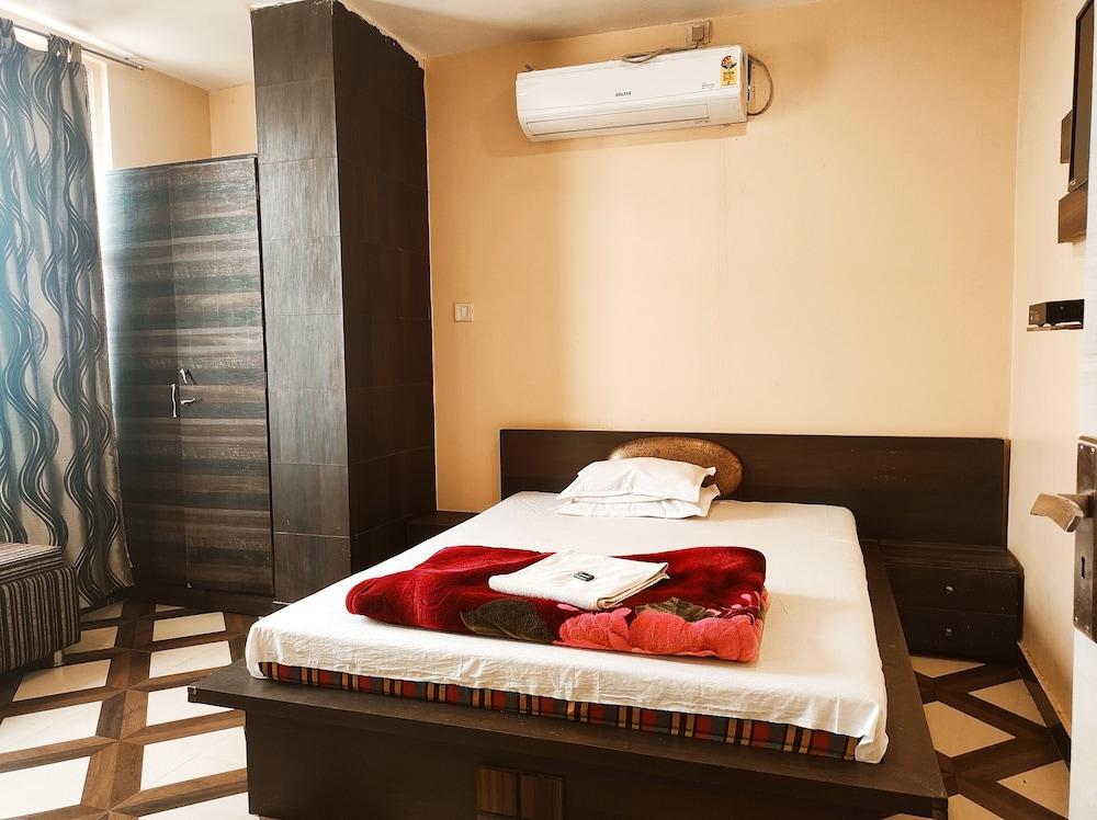 Hotel Bhagwani Palace