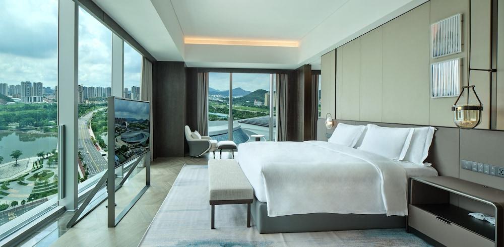 Crowne Plaza Jiangmen Binjiang by IHG