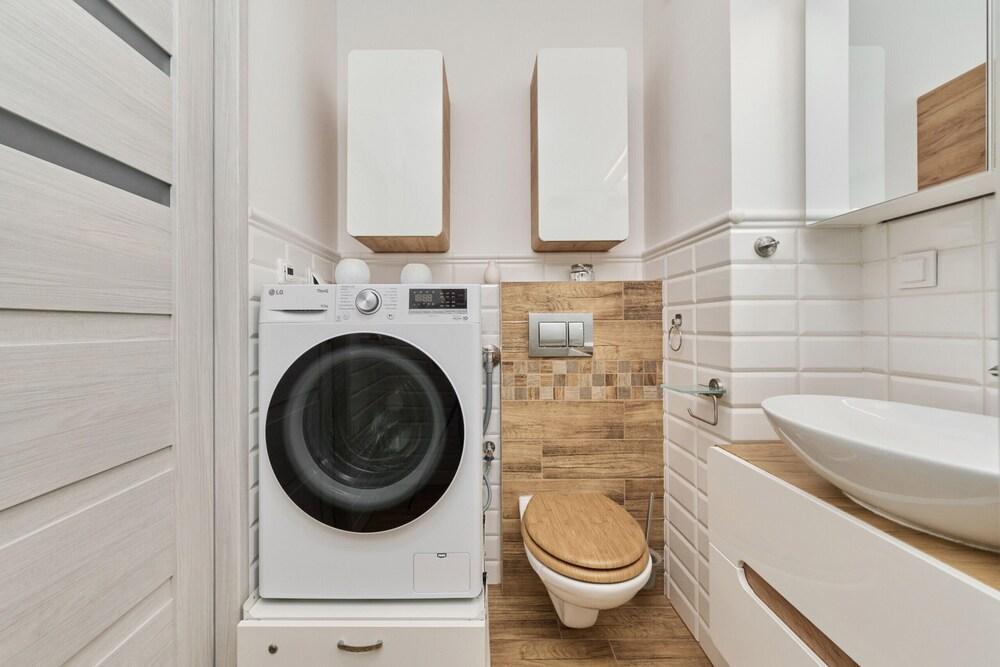 Spacious Apartment by Renters