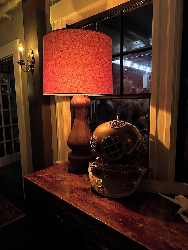 Inn at Gifford House