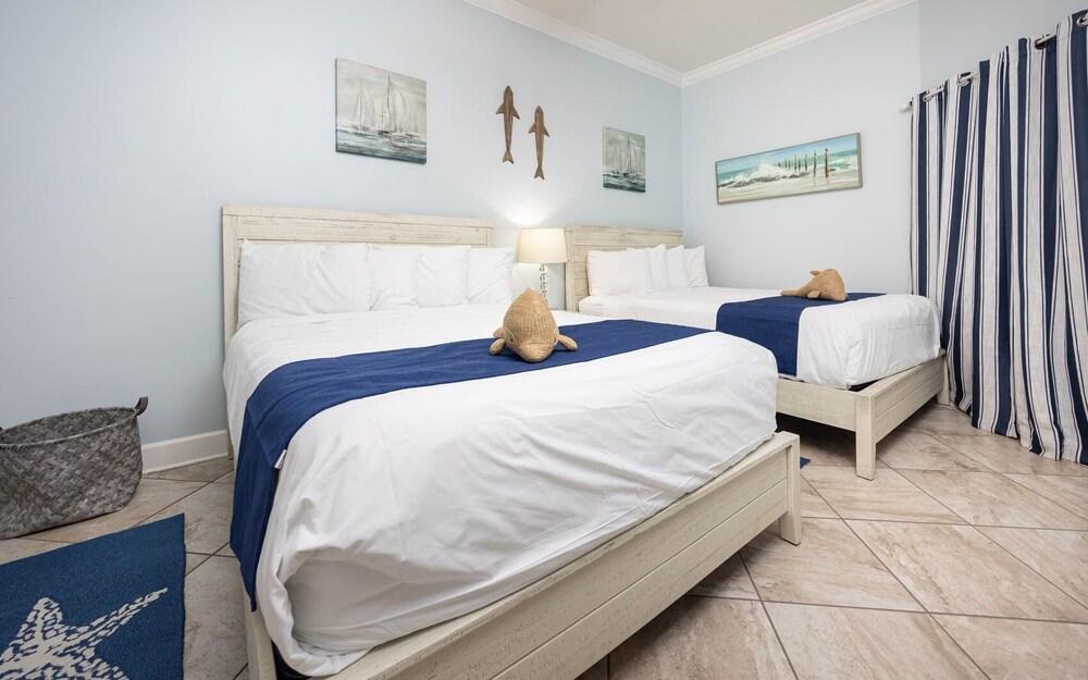 Phoenix West 408 3 Bedroom Condo