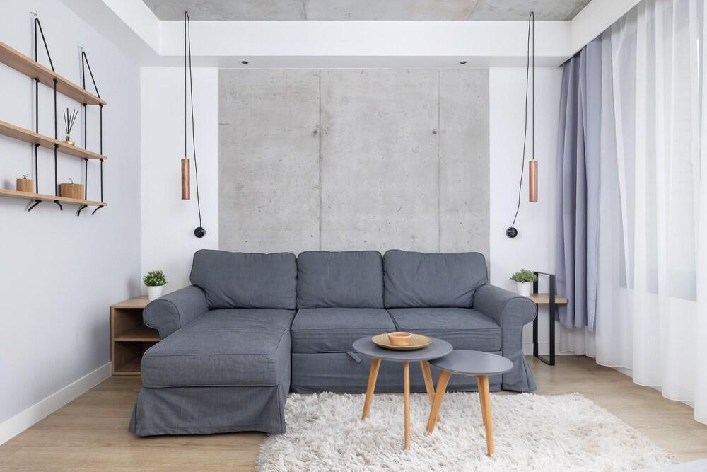 Studio Lwowska 1 by Renters