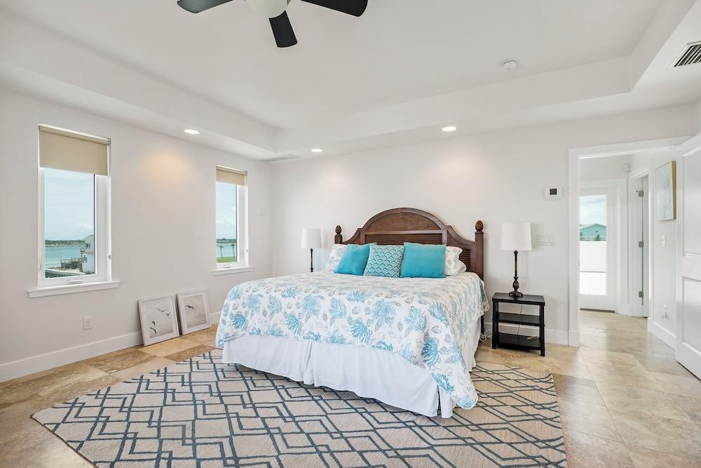 Endless Views by Distinctive Beach Rentals