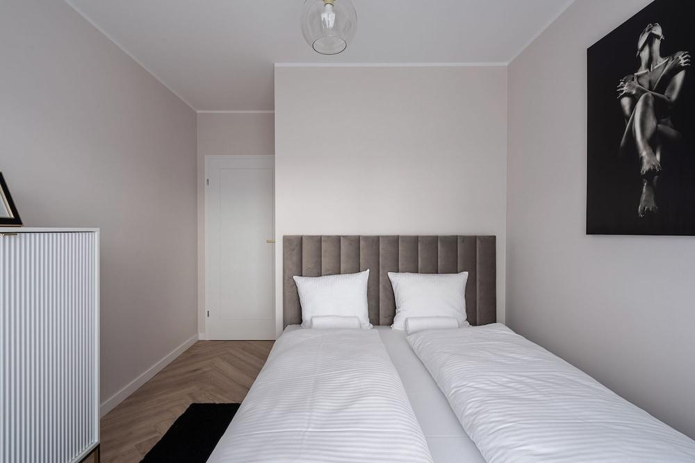 RentPlanet - Nowa Manufaktura