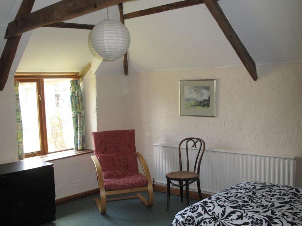 Beautiful Large Rural Cottage Near Pencader