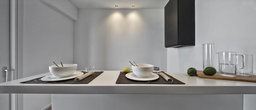 Luxury Suites Collection-Viale Milano 33