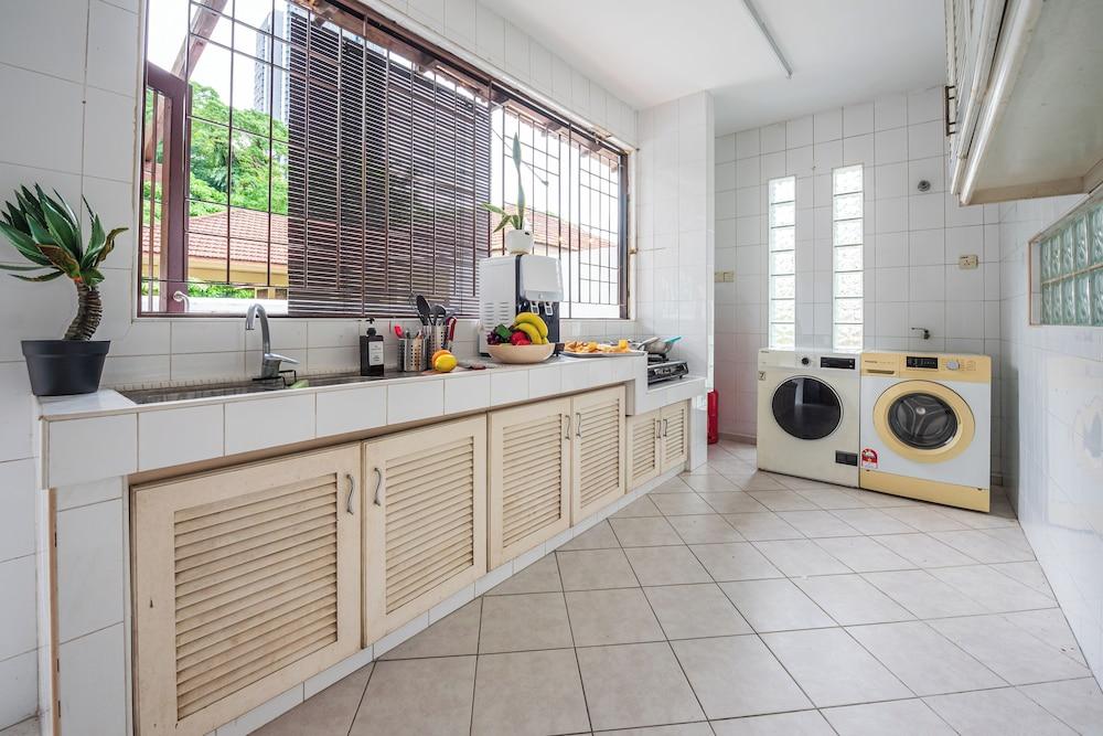 30Pax 5BR Luxurious 57ft Pool KL