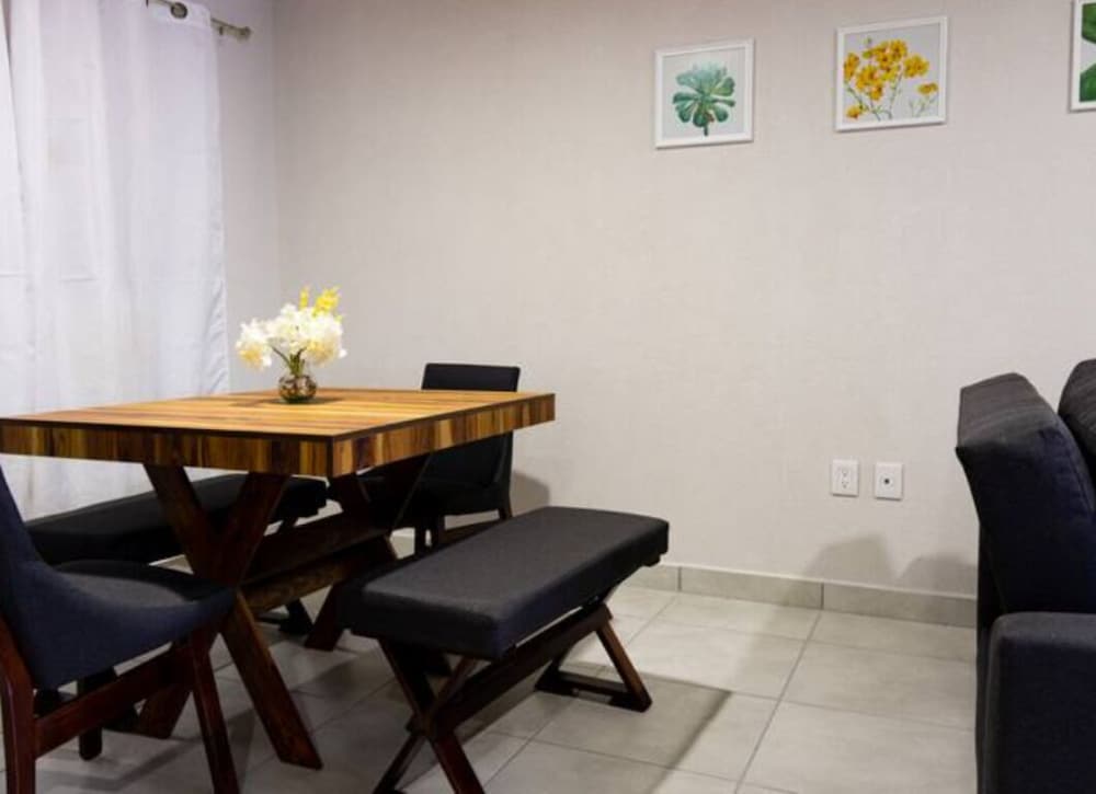 Parques Guadalajara Department Condominium, Central, Comfortable