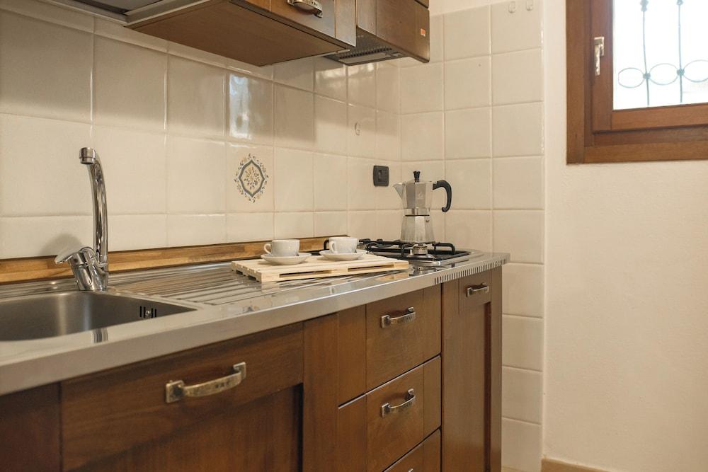 Idyllic Residence Cala Viola Studio Sleeps Num1372