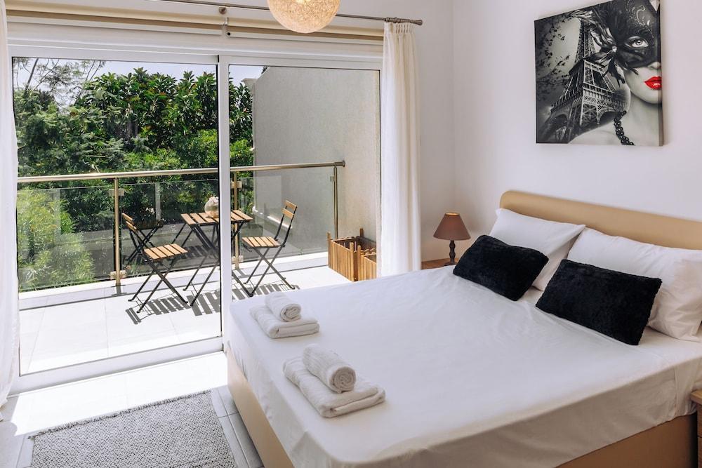 Procy-106 Venus Townhouse