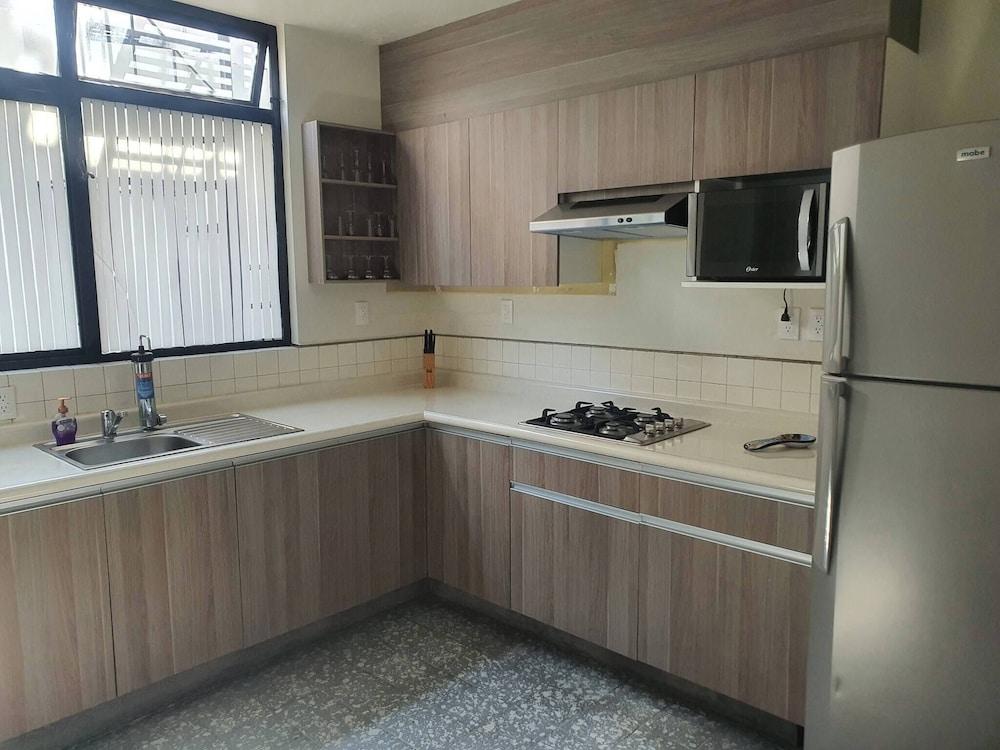 Audiozon, 2 Cuadra Catedral