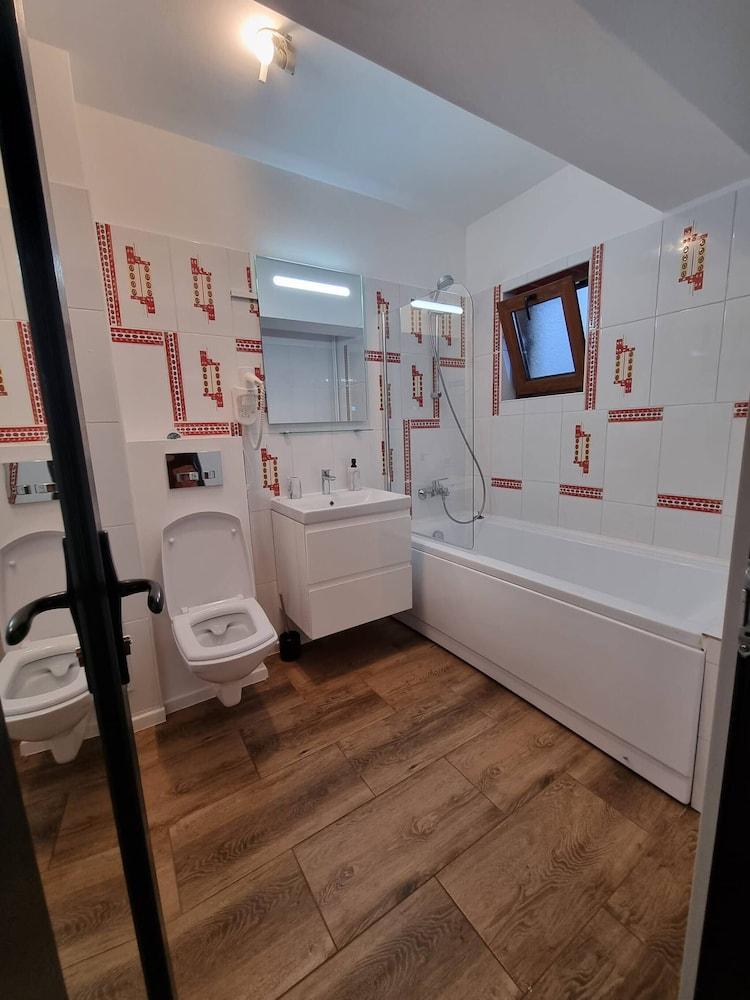 Rocktop Refuge In Rasnov