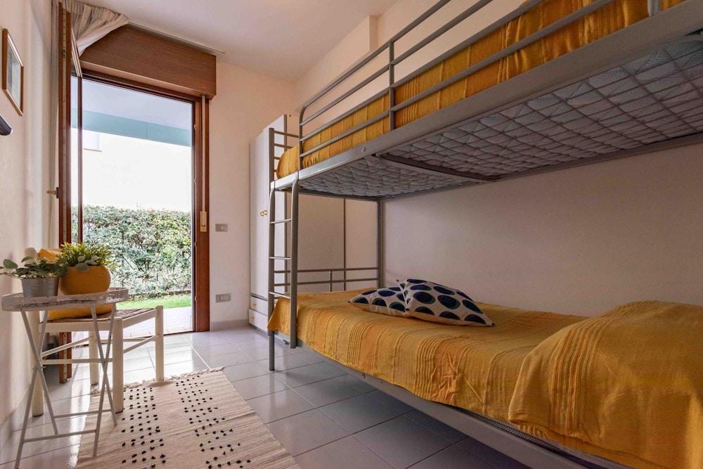 Welcoming Flat With Private Garden-beahost