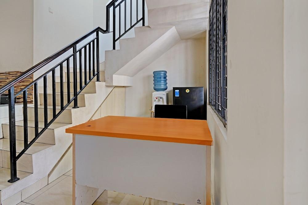 Hotel O JKK Sweet Room