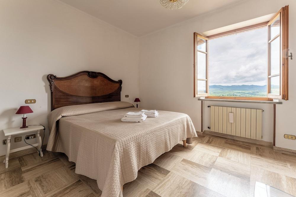 Casa Di Luca Eroica, Pool