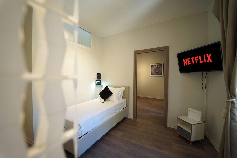 SOHO Piaggiarelle by Dasso