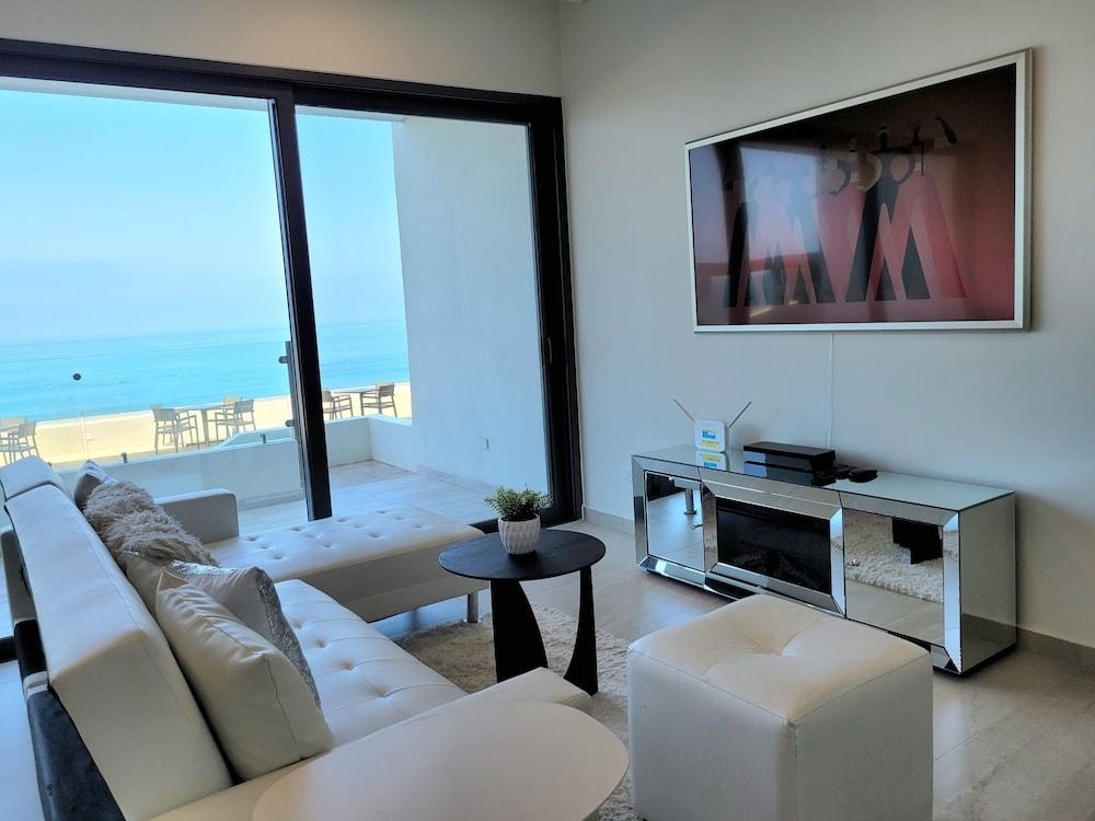 Luxury Beachfront Condo in Rosarito with Pool & Jacuzzi