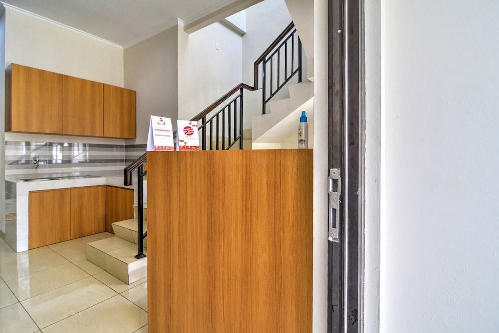 OYO 3346 Rukos Colombus G5