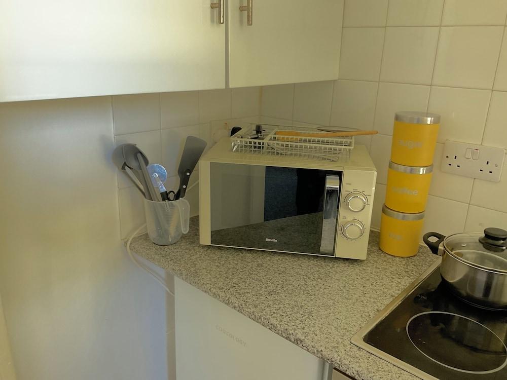 Immaculate 1-bed Apartment in Largs