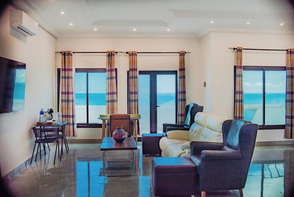 Majula Boutique Hotel