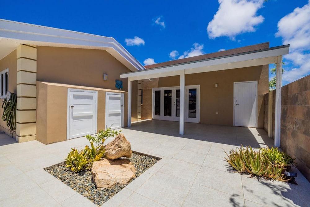 Lux High-end Haven Private Pool Unique Decor