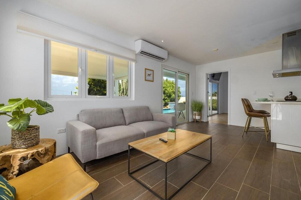 NEW Modern 2BR 2BA w Privatepool in Quiet Area