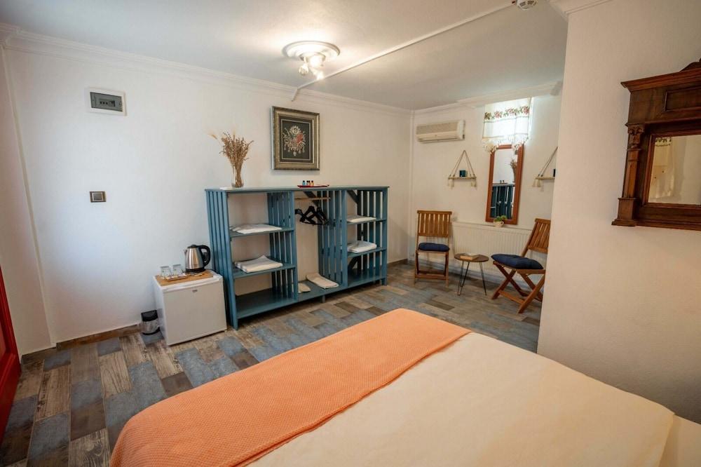 Cunda Ada Kızı Otel