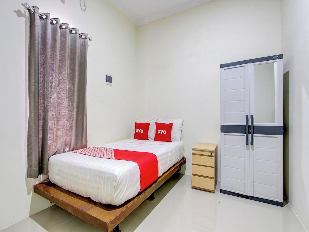 OYO 92477 Anugrah Kostel Syariah