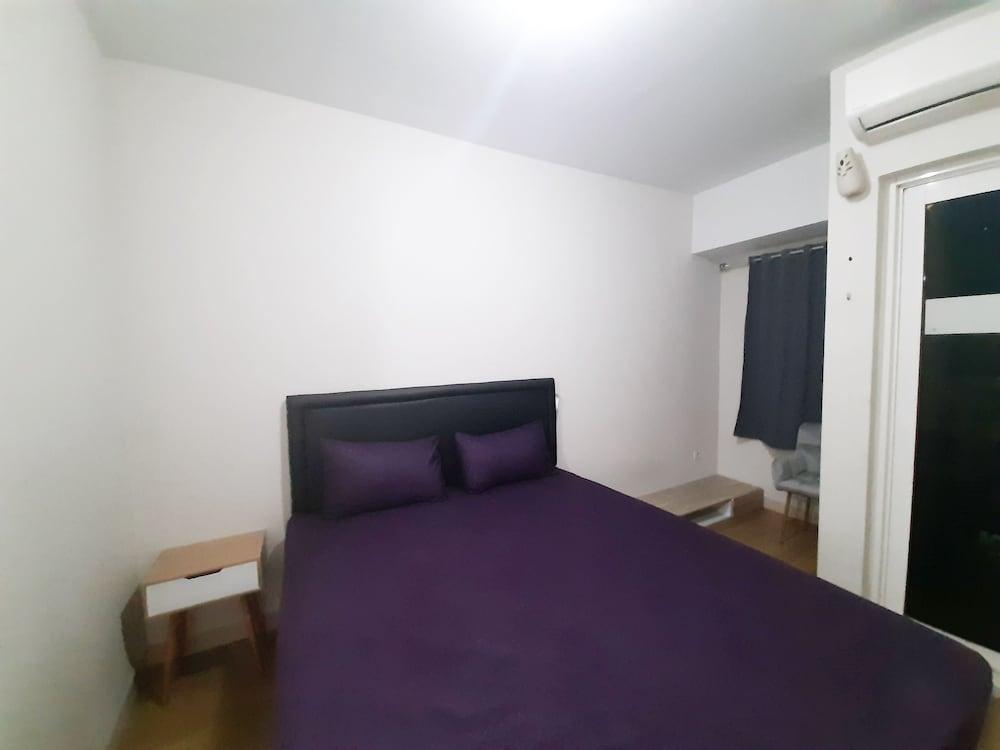 Cozy Springlake Summarecon by Bonzela Property