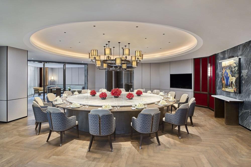 Hilton Wenzhou City Center