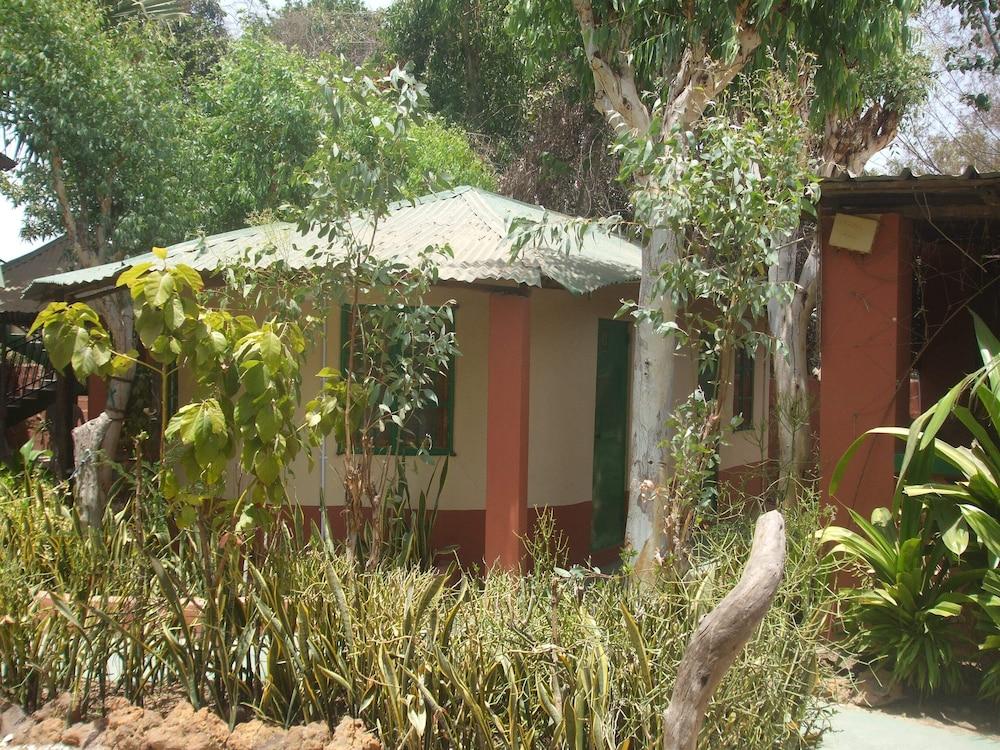 Camping-Sukuta & Lodge