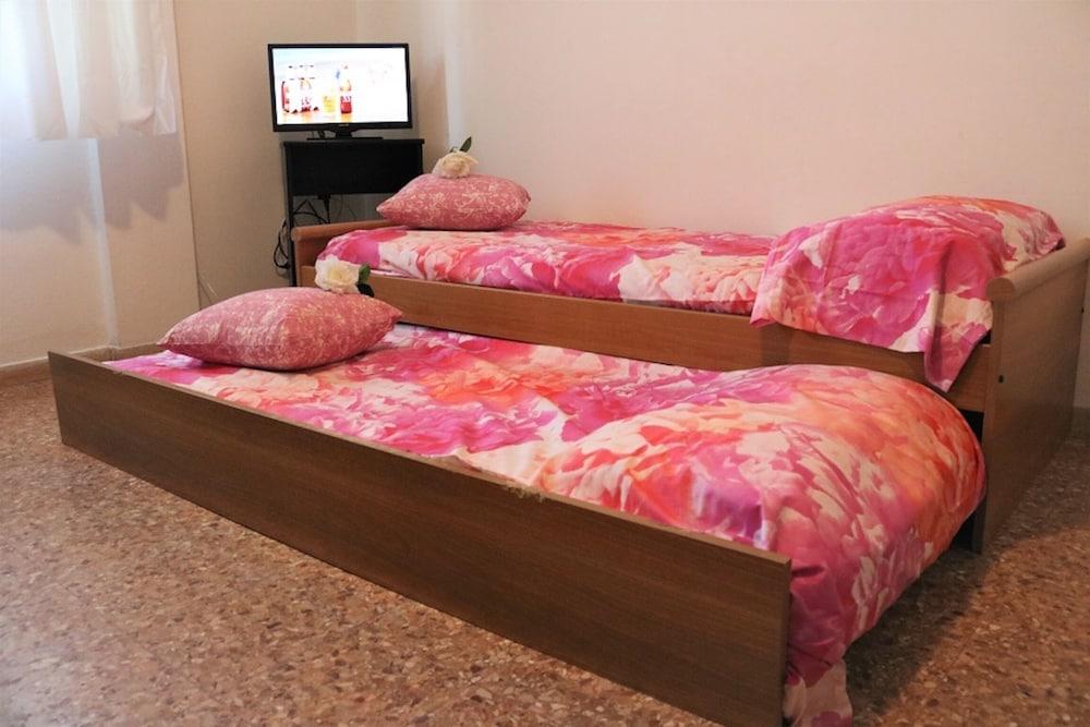 Luminous Flat on the Ground Floor - Beahost